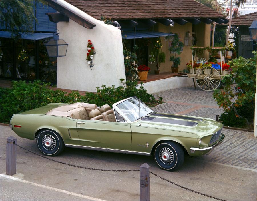  Ford Mustang Convertible 1968 года  (фото 1 из 4)